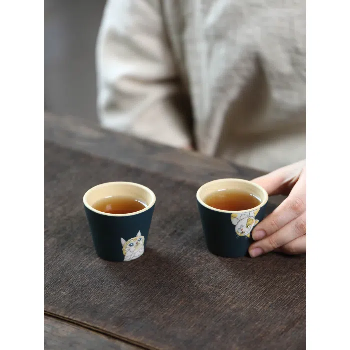 Yixing Purple Clay Cat Teacup Set - 2x Cat Painting Cups 60ml — detail 4