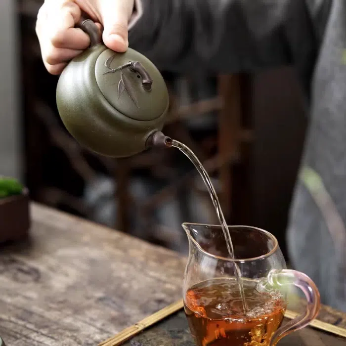 Dou Qing Clay Yixing Bamboo Gourd Teapot & 2 Cups 270ml — detail 2
