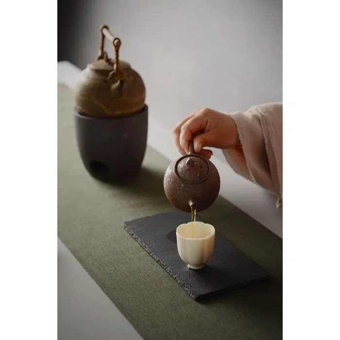 Ceramic Dragon Egg Gongfu Clay Teapot ‘Sapiens’ 220ml — detail 3