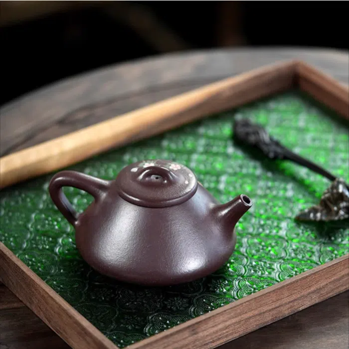 Purple Clay, Ziye Shipiao Yixing Teapot with Phoenix Painting 230ml — detail 2