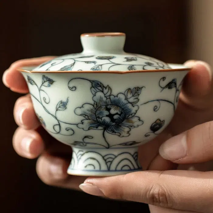 Flower Shape Ceramic Gaiwan with Peony Flower Design 100ml — detail 2