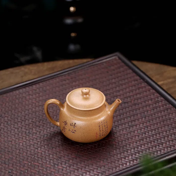 'Words of the Heart' Yixing Cat Teapot, Duanni Clay 120ml — detail 1