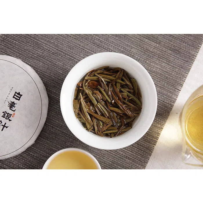 2025 Silver Needle White Tea Cake - Bai Hao Yin Zhen 100g — detail 3
