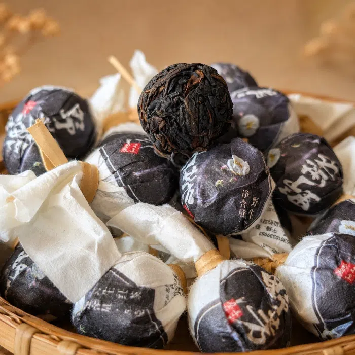 2025 Fengqing Traditional Sun-Dried Black Tea Balls — detail 1