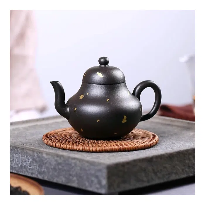 Shihuang Heini Gold Sprinkle Siting Style Yixing Teapot 150ml — detail 1