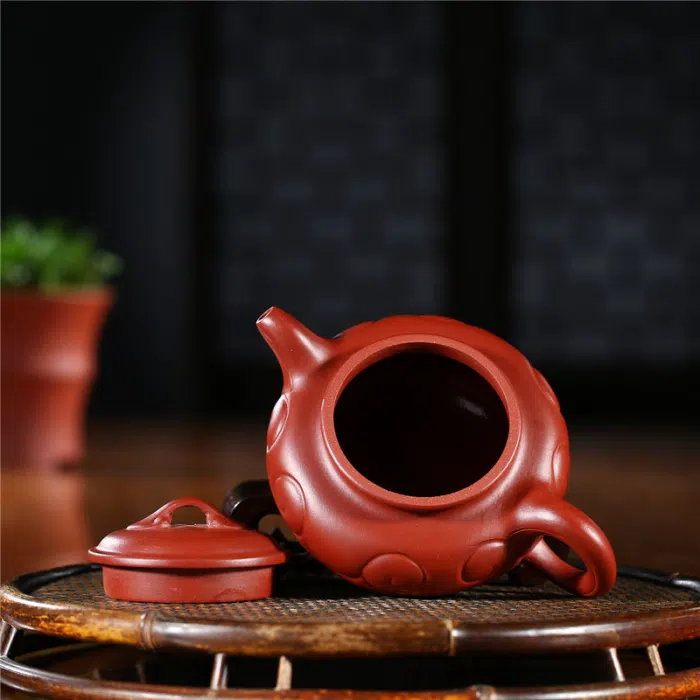 Da Hong Pao Clay Teapot - Fang Gu Hu by Artist Wang 200 ml (6.7 oz) — detail 3