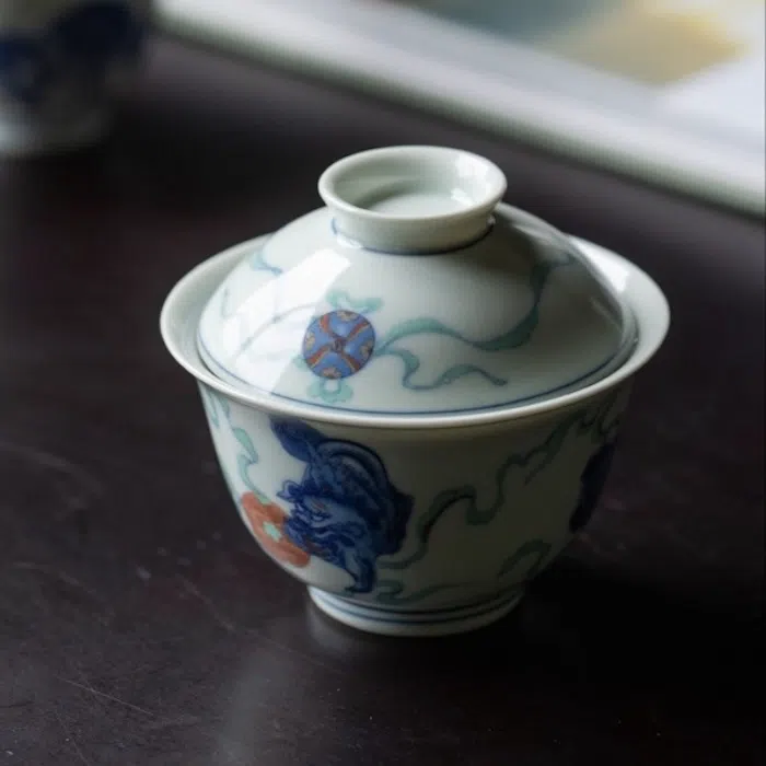 Ceramic Gaiwan 'Playful Lion' 130ml — detail 2