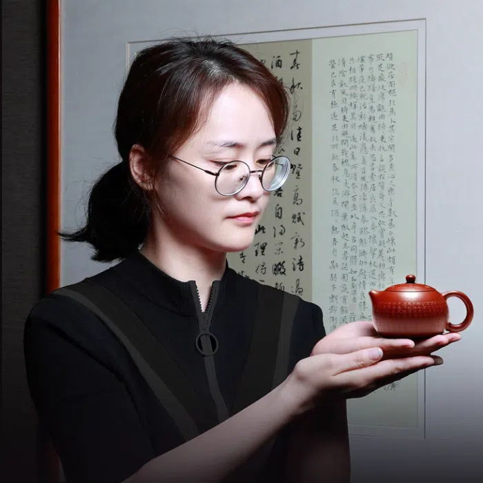 Zhu Ni Clay Yixing Teapot 'Heart Sutra Xi Shi' & 2 Tea Cups 250ml — detail 6