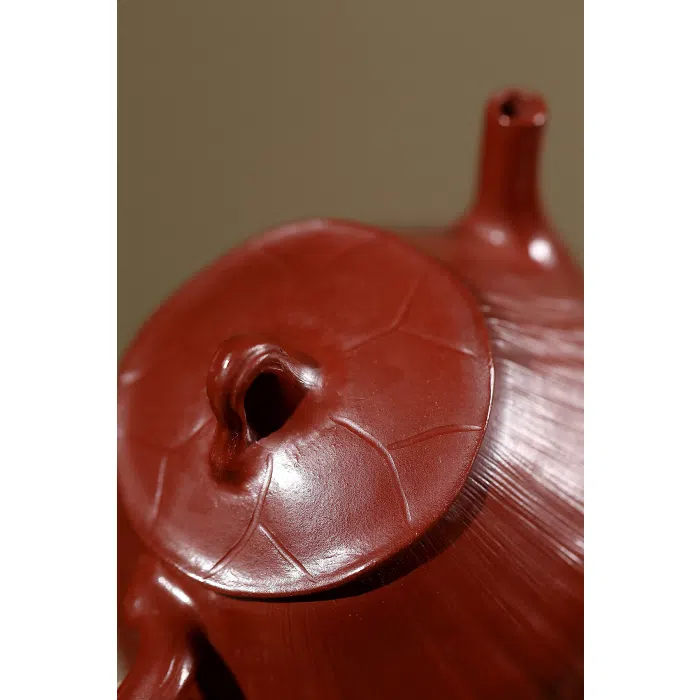 Handmade Yixing Hong Pi Long Clay Lotus Teapot 120ml — detail 1