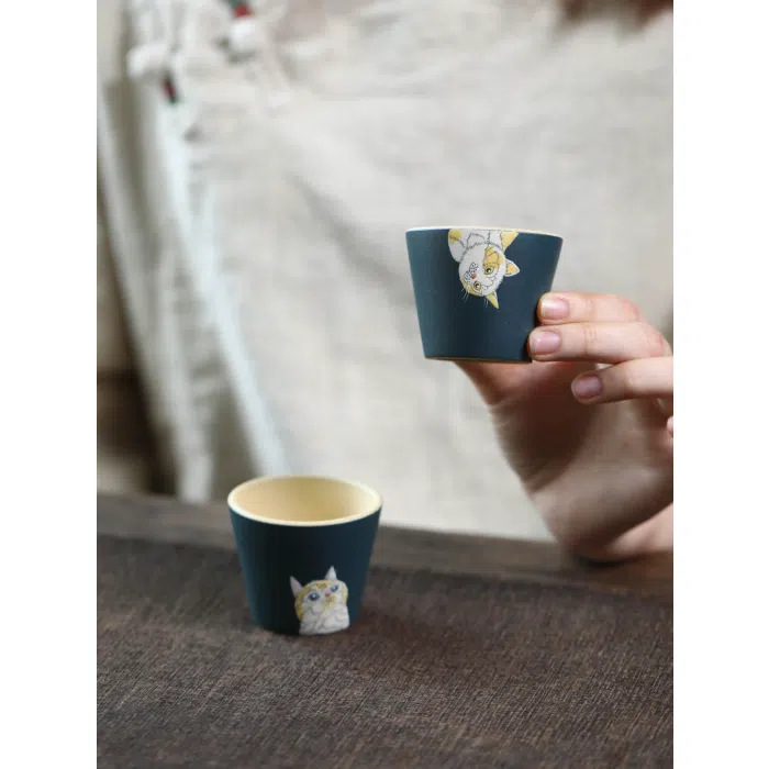 Yixing Purple Clay Cat Teacup Set - 2x Cat Painting Cups 60ml — detail 2
