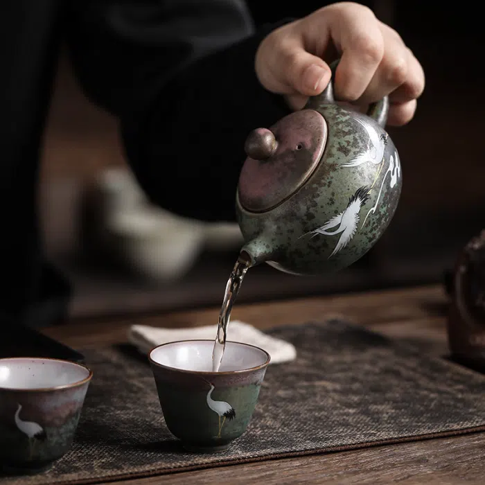 Ceramic ‘Noble Cranes’ Gongfu Xi Shi Tea Pot 220ml — detail 3