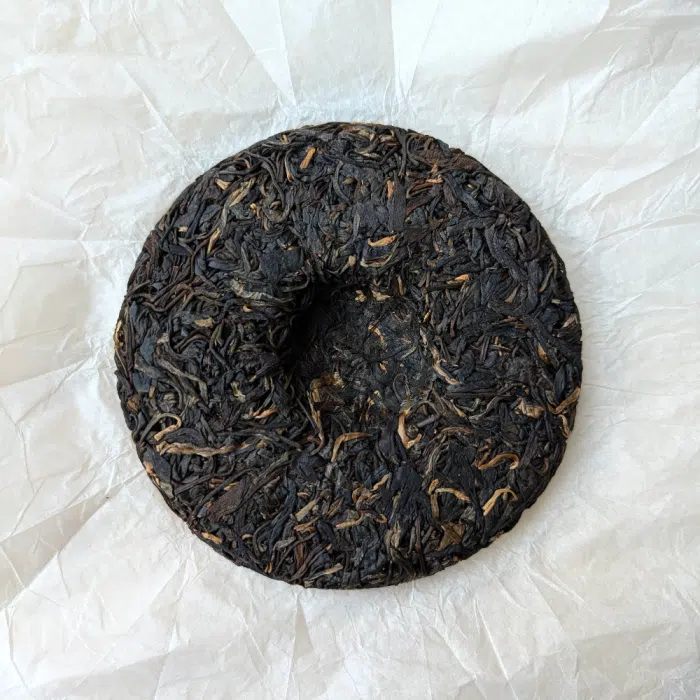 2010 Ancient Gate Yiwu Aged Raw Pu Erh Tea Cake 200g — detail 1