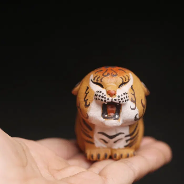 Tiger Tea Pet — detail 1