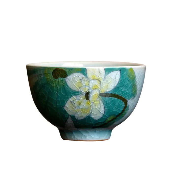 Hand-Drawn Porcelain ‘Lotus Pond’ Tea Tasting Cup, Crackle Glaze 125ml — detail 4