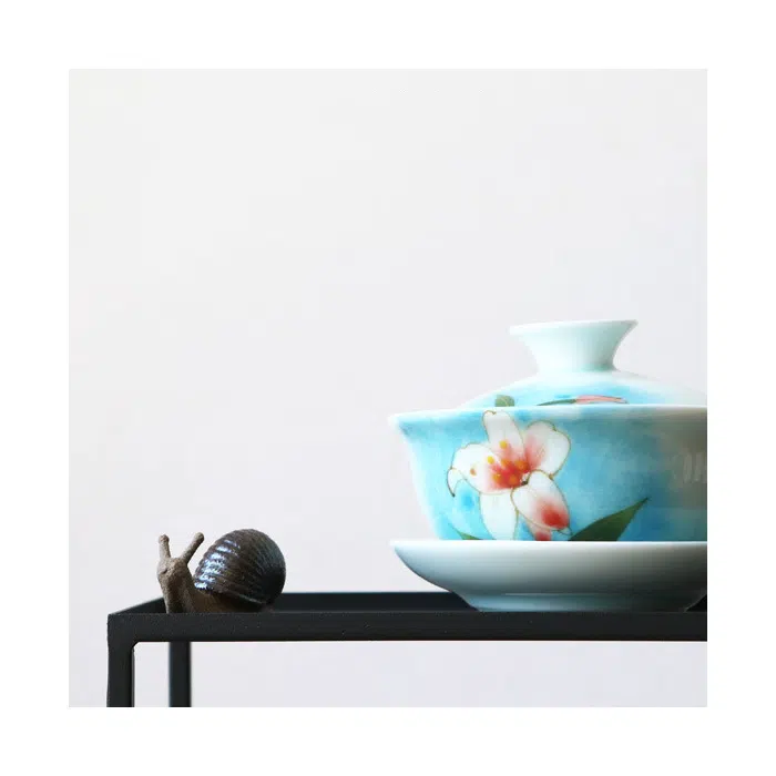Ceramic Snail Tea Pet – Slow Sipper Snail Ornament/Figurine — detail 1