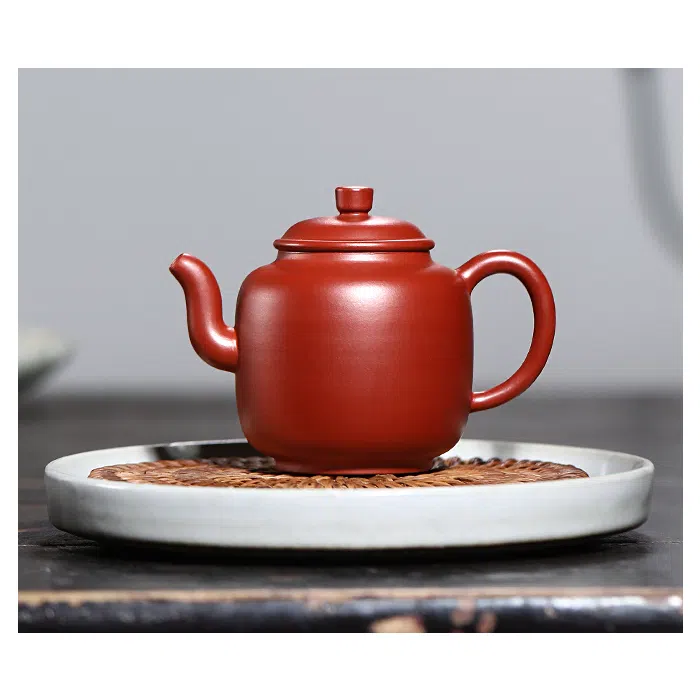 Small Yixing Teapot 'Gong Deng Hu ' - Da Hong Pao Zhu Ni Clay Teapot 110 ml — detail 2