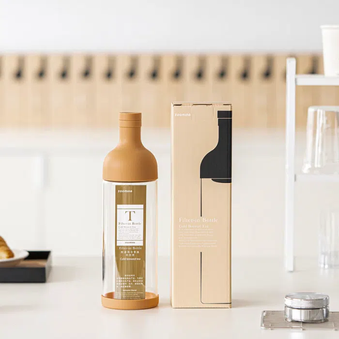 Glass Cold Brew Tea Bottle with Built In Filter — detail 1