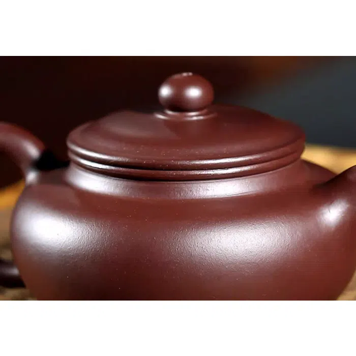 Yixing Clay Tea Set: Fang Gu Hu Teapot + 2 Cups, Purple Zhu Ni Clay 190ml — detail 5
