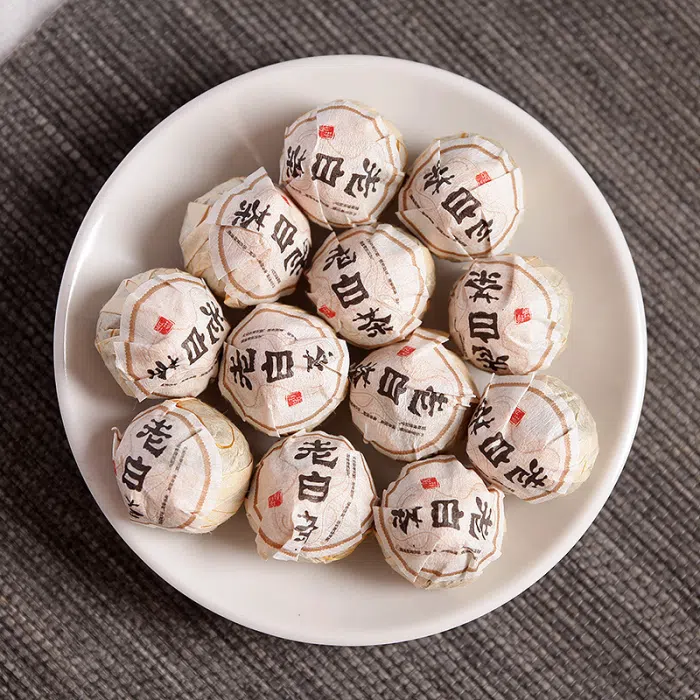 2019 Aged Shou Mei White Tea Balls — detail 3