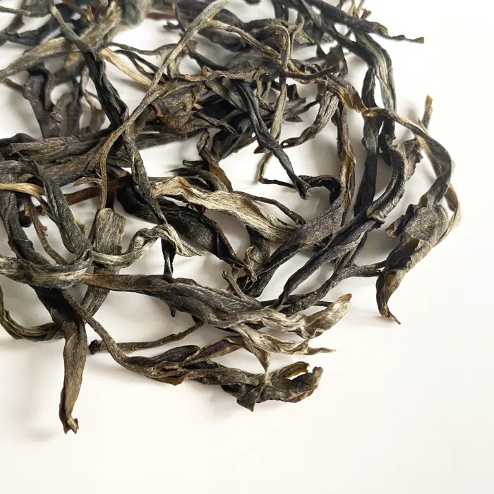 2022 Ba Nuo Ancient Tree Raw Pu Erh Tea Cake 200g — detail 1