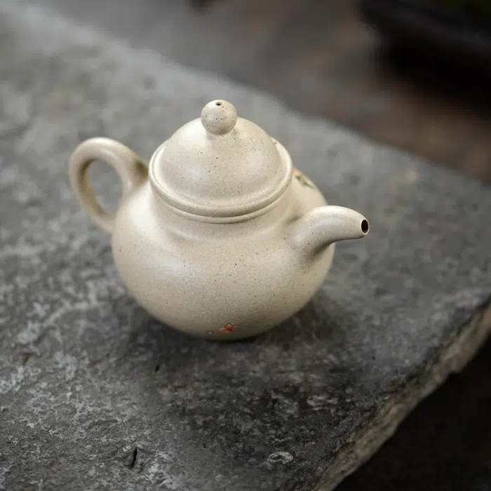 Duo Qiu Yixing Teapot Bai Yu Duan Ni Flower Clay Painting 240ml — detail 5