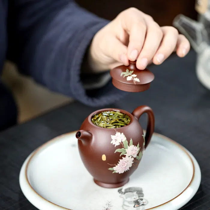 Peony Yixing Teapot, Purple Zi Ni Clay, Peony Flower Clay Painting 160ml — detail 1