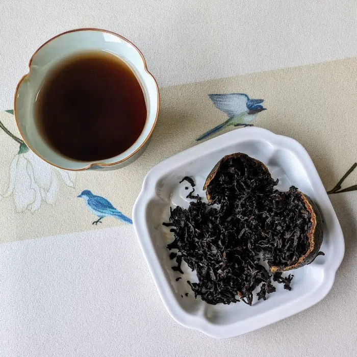 2024 Premium Xiao Qing Gan Tea (Pu Erh Stuffed Mini Tangerine) — detail 1