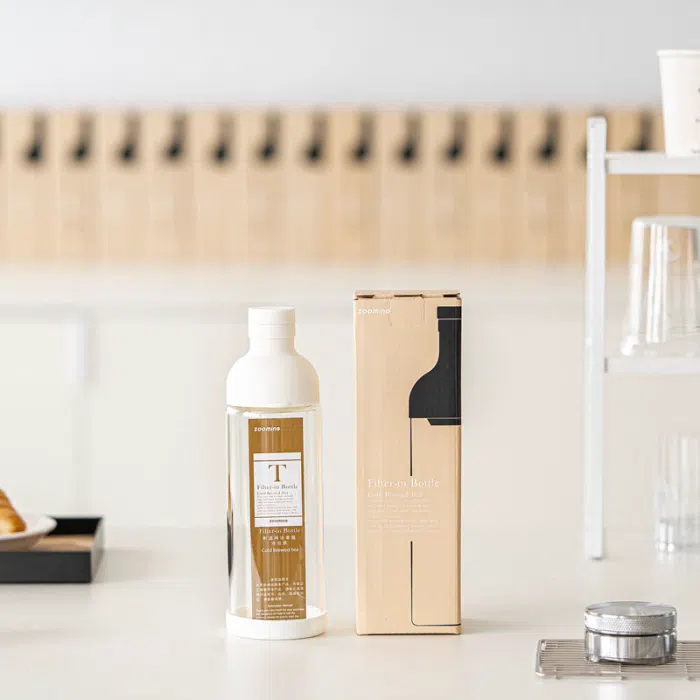 Glass Cold Brew Tea Bottle with Built In Filter — detail 5