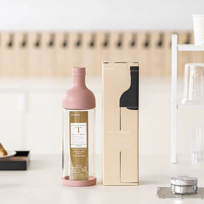 Glass Cold Brew Tea Bottle with Built In Filter — detail 2