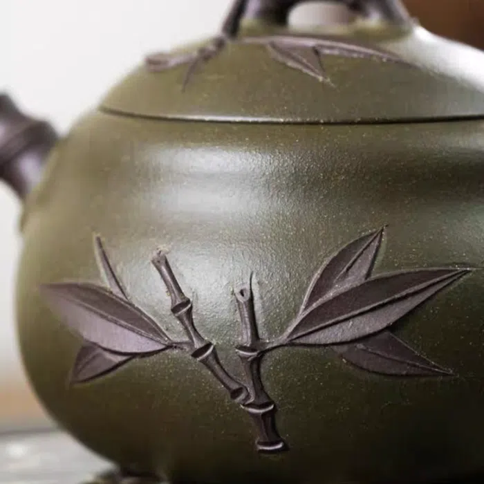 Dou Qing Clay Yixing Bamboo Gourd Teapot & 2 Cups 270ml — detail 1