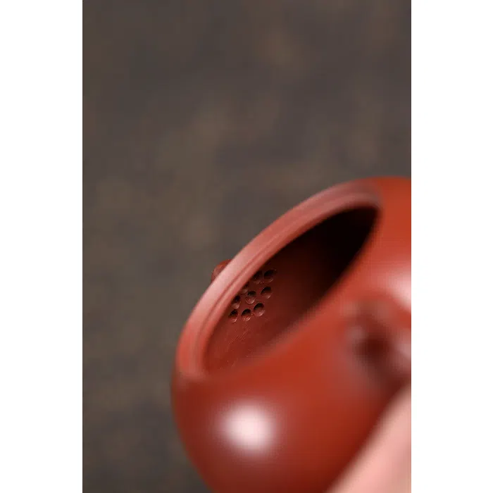 Small Xishi Yixing Teapot, Red Zhu Ni Clay Teapot 100ml — detail 1